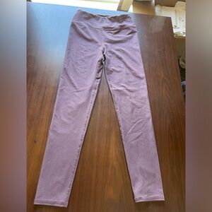 Light purple soft athletic leggings